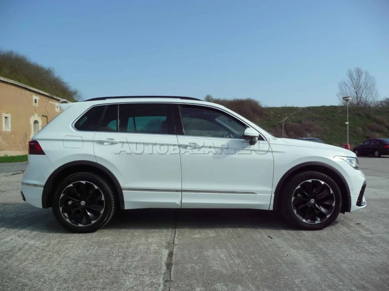 Volkswagen Tiguan R-Line 1.4 TSI 110kW + plug-in hybrid (180kW/245k)
