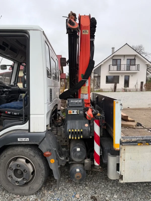 Iveco  Eurocargo s hydraulickou rukou