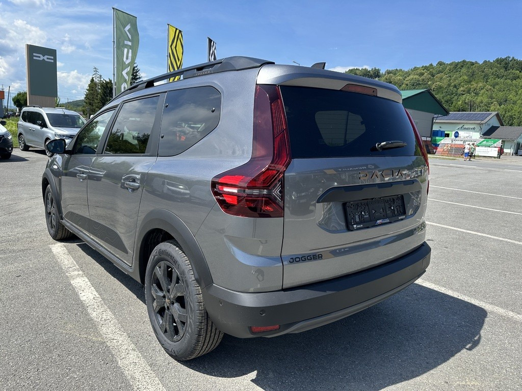 Dacia Jogger Extreme Hybrid 140 5 miest