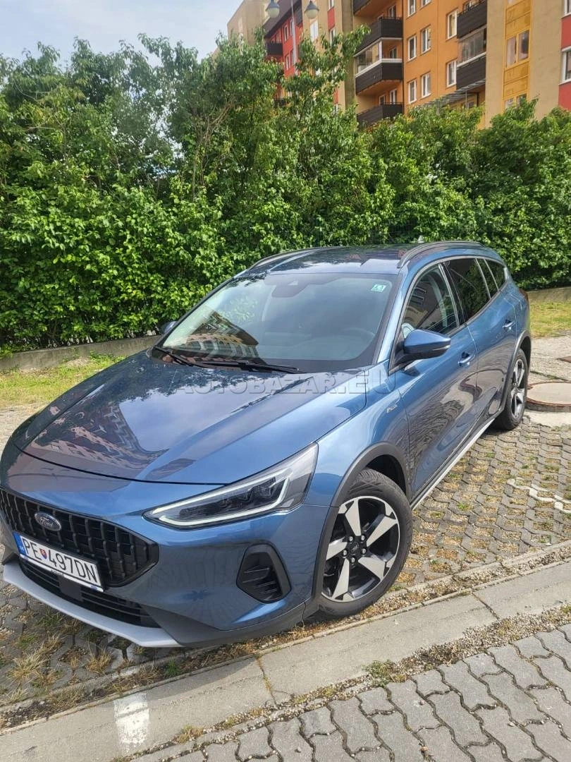 Ford Focus Kombi 1.0 EcoBoost mHEV Active A/T