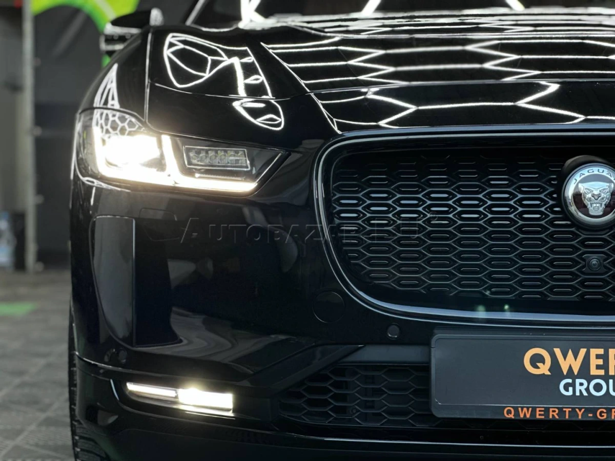 Jaguar I-Pace EV400 90 kWh SE AWD A/T