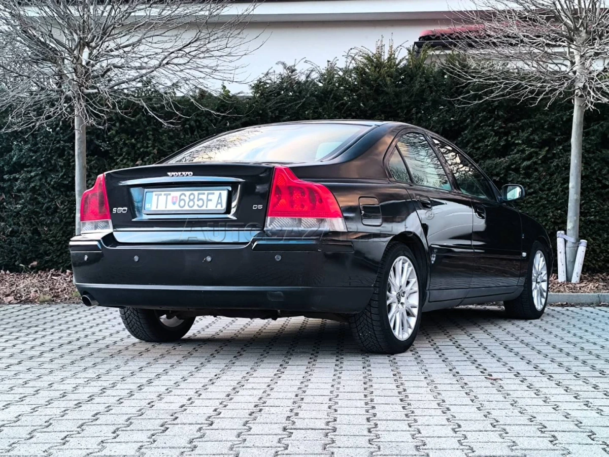 Volvo S60 D5 Momentum A/T