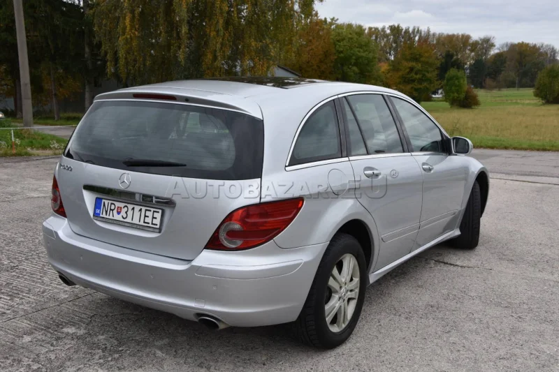 Mercedes-Benz R trieda 500 4-matic