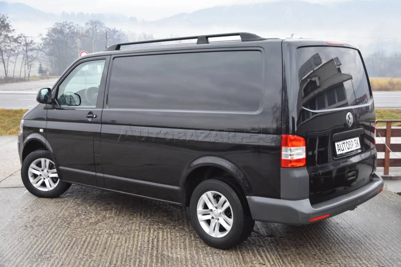 Volkswagen Transporter T5 2.0 TDI LR