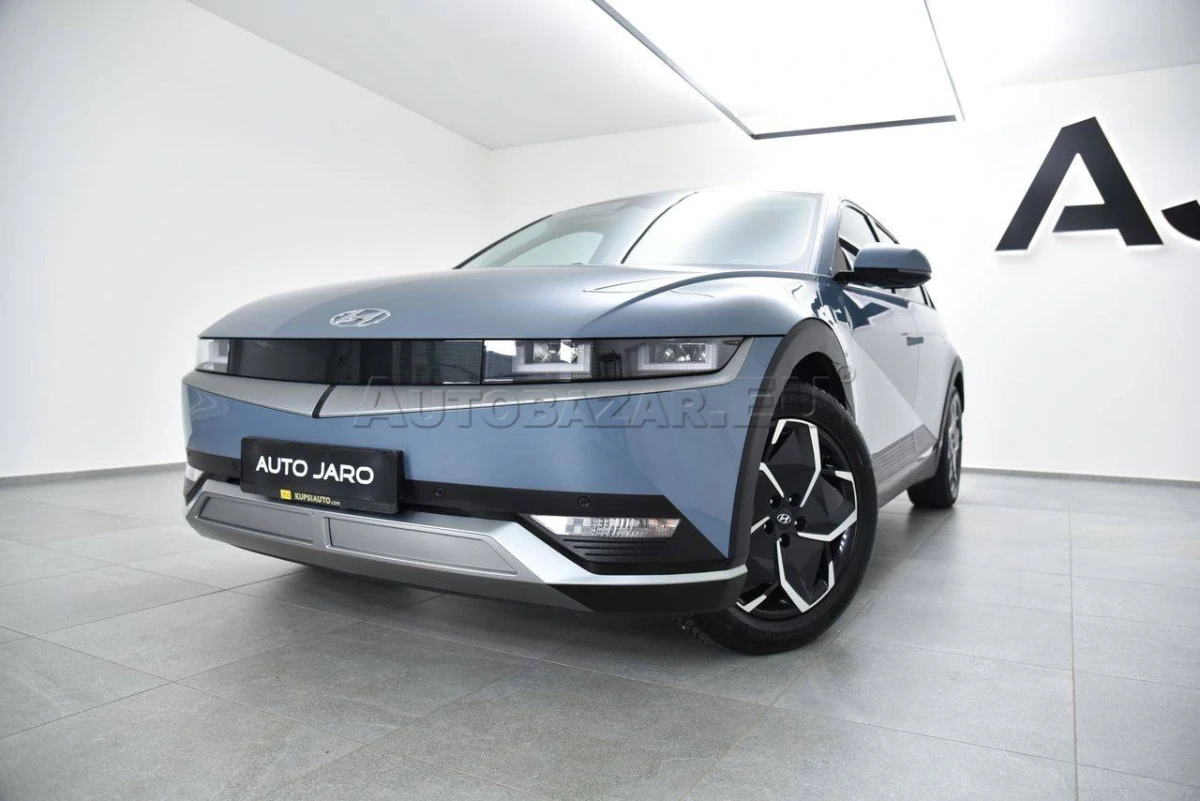 Hyundai Ioniq 5 Techniq A/T, LED, Kamera, El.kufor, Lane Assist, Vyhr.sedadla