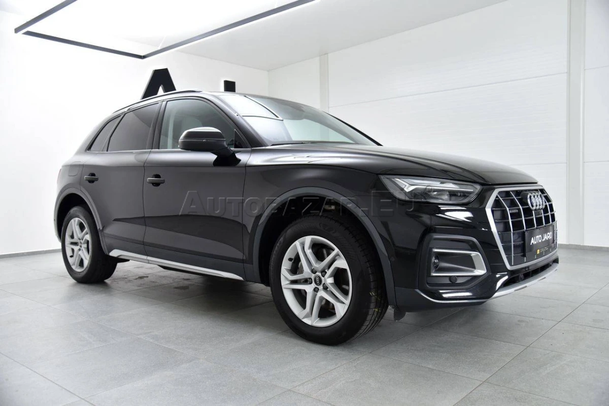 Audi Q5 40 2.0 TDI mHEV Advanced Quattro S-tronic, LED, Virtual, Ambient, Ťažné
