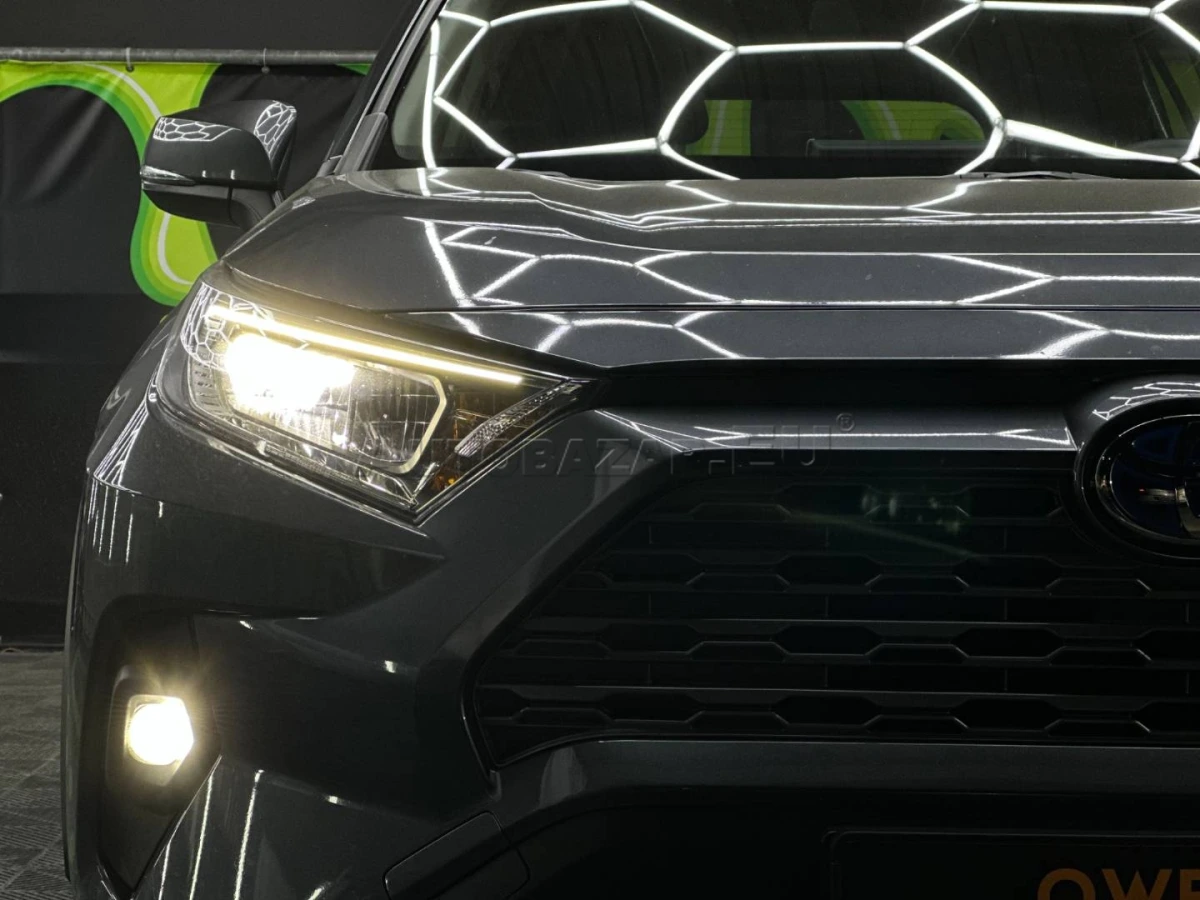 Toyota RAV4 2.5 Hybrid e-CVT Active AWD