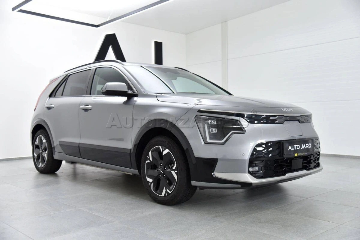 Kia Niro EV Vision A/T, Kamera, Keyless, Ťažné, Ambient, Vyhr.sedadla+volant