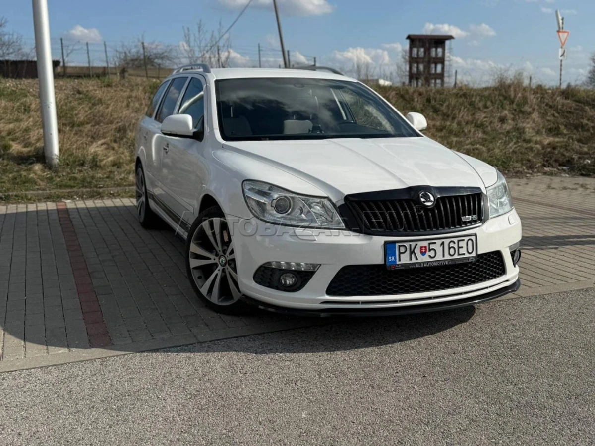 Škoda Octavia Combi 2.0 TFSI RS