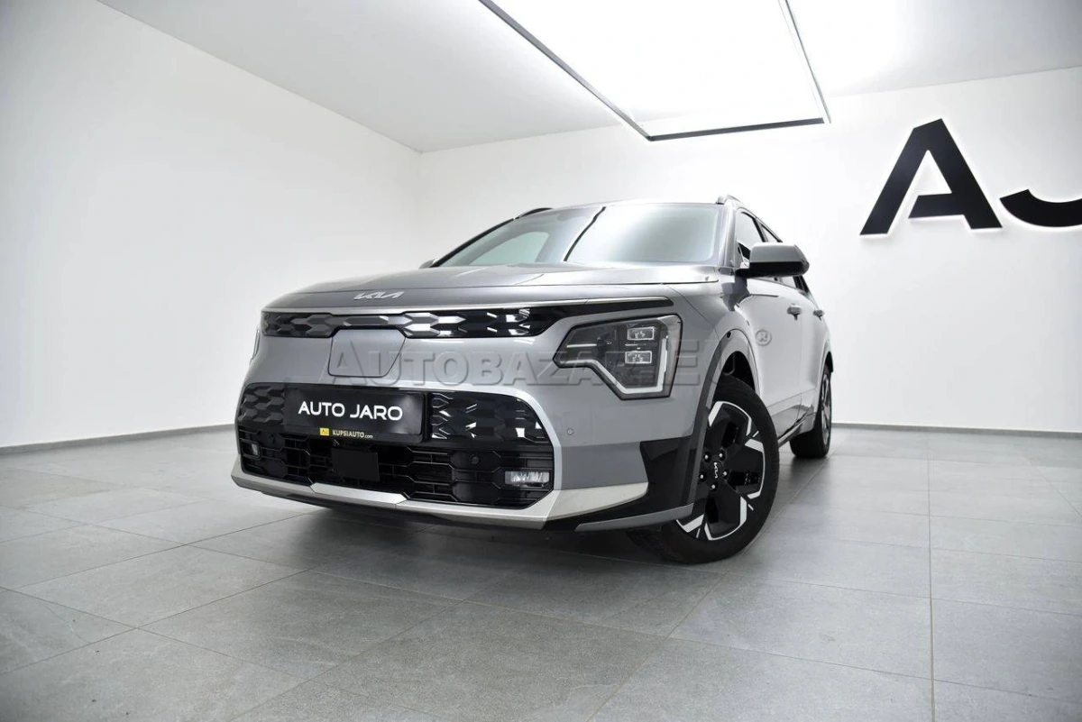 Kia Niro EV Vision A/T, Kamera, Keyless, Ťažné, Ambient, Vyhr.sedadla+volant