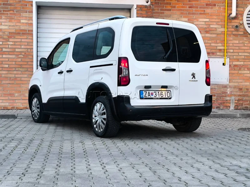 Peugeot Rifter 1.5 BlueHDi 100 Active