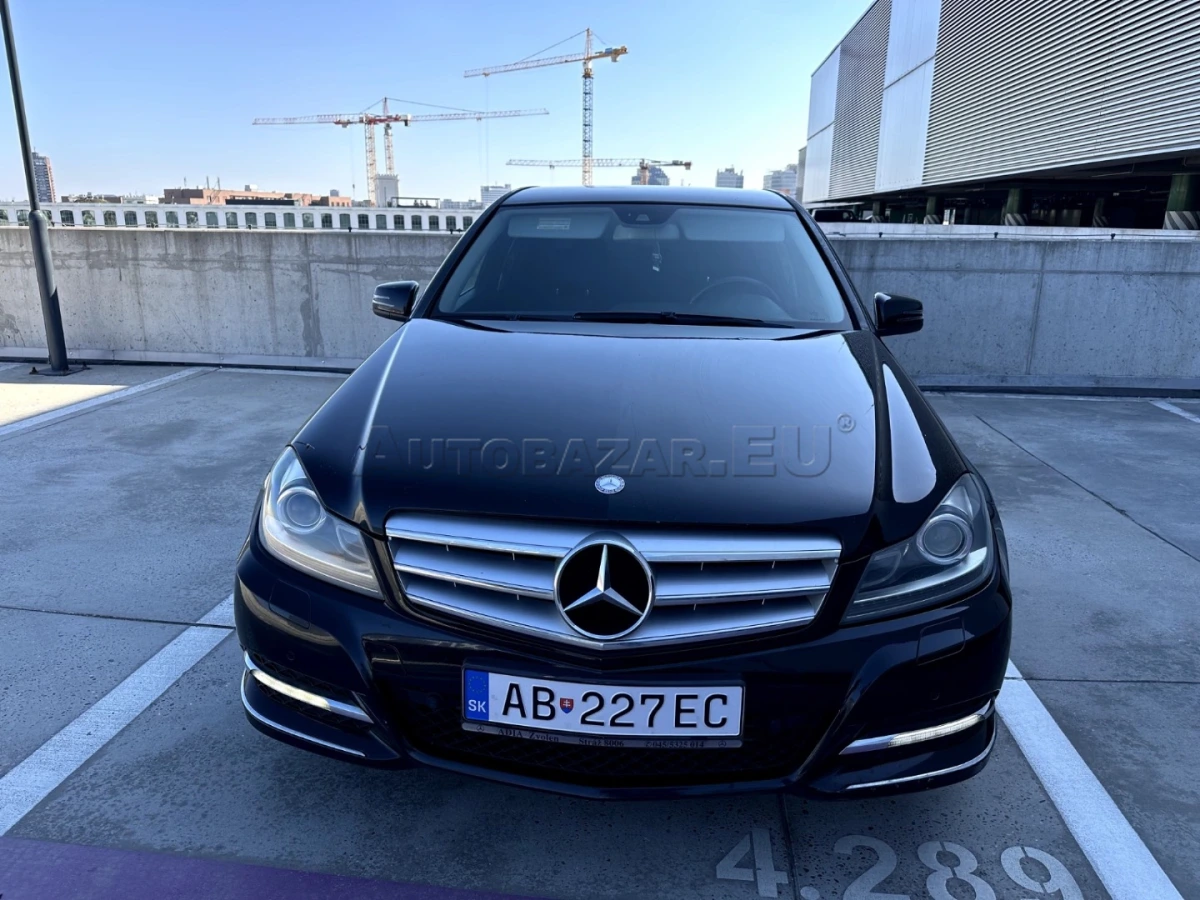 Mercedes-Benz C trieda Sedan 200 CDI BlueEFFICIENCY Avantgarde A/T
