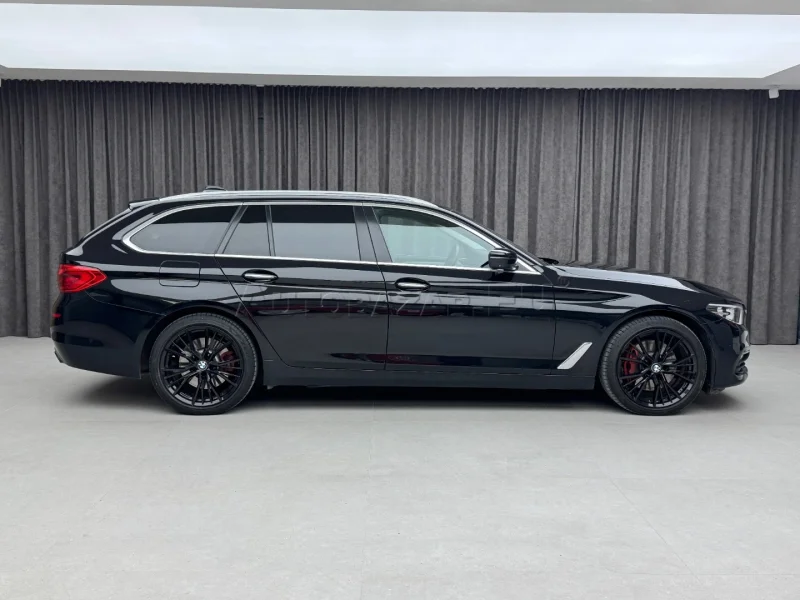 BMW Rad5 Touring 540d xDrive A/T