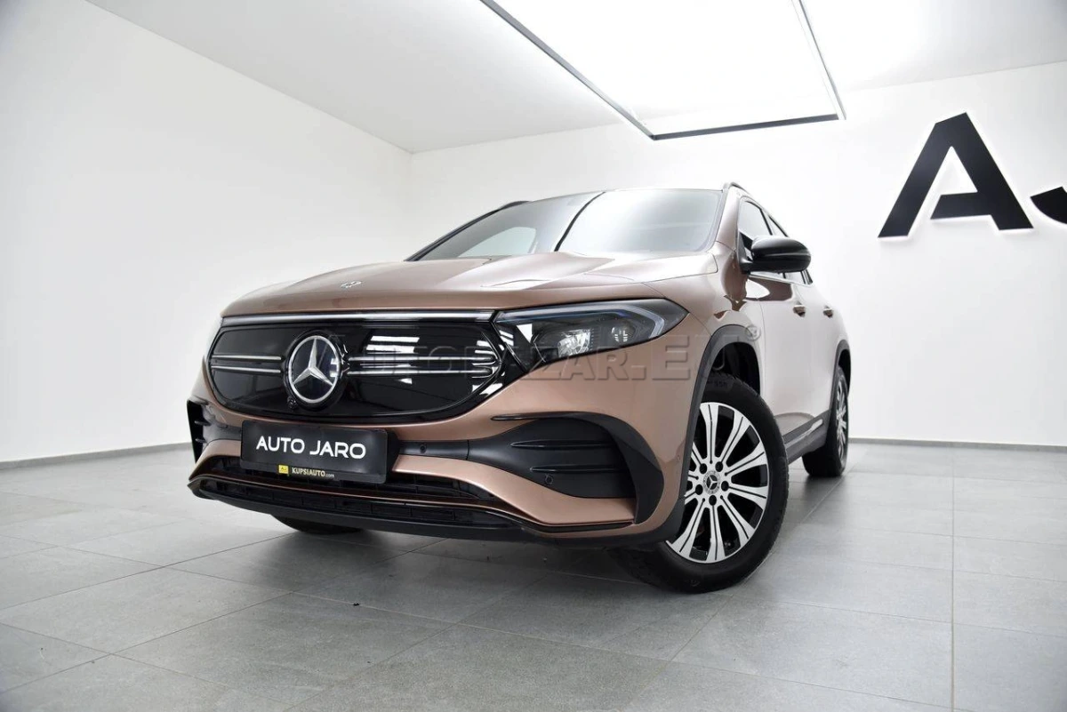 Mercedes-Benz EQA 250 AMG Line A/T, LED, Kamera, Panorama, Alcantara, Ambient, El.kufor