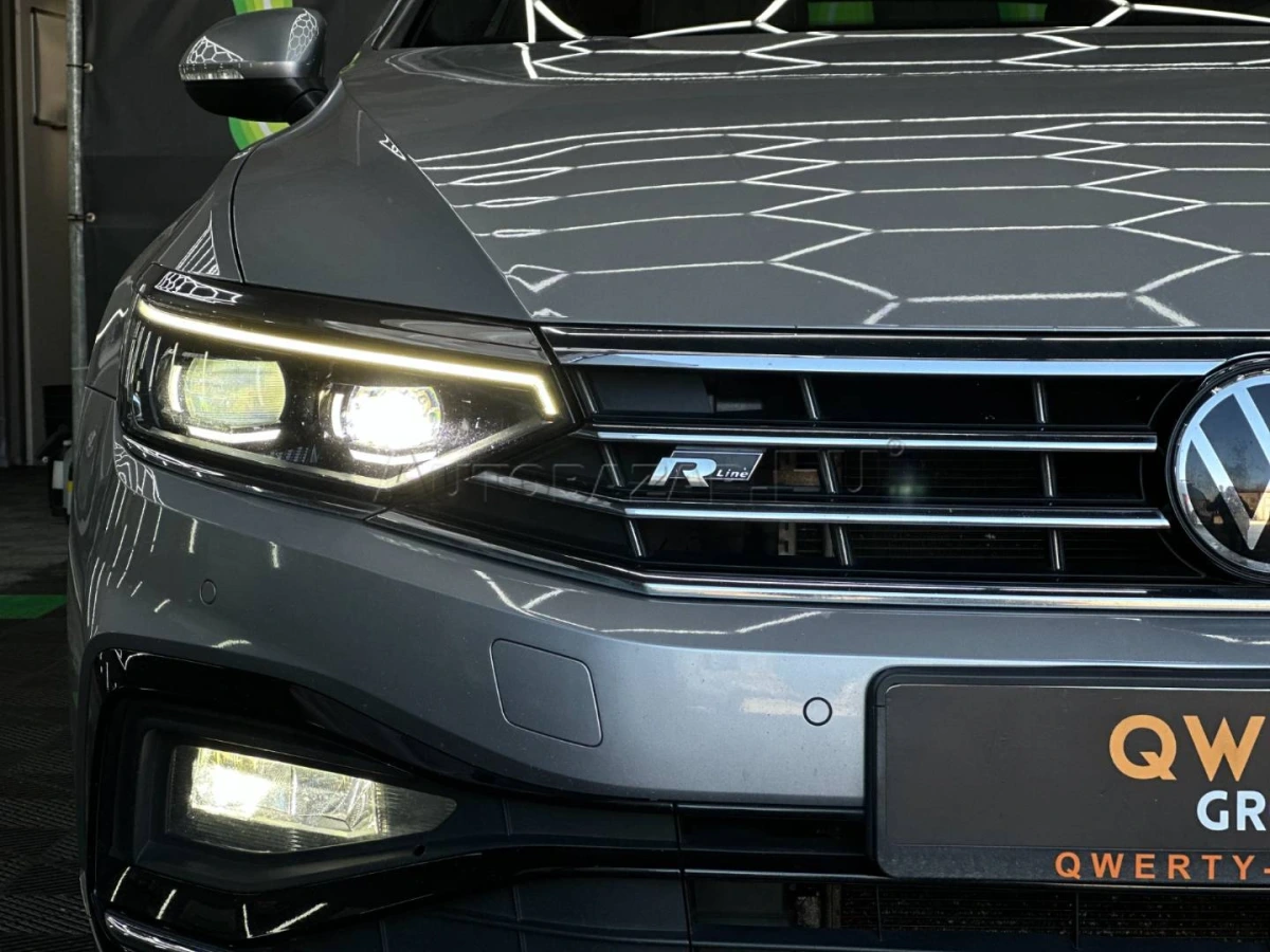 Volkswagen Passat Variant 1.5 TSI DSG R-line
