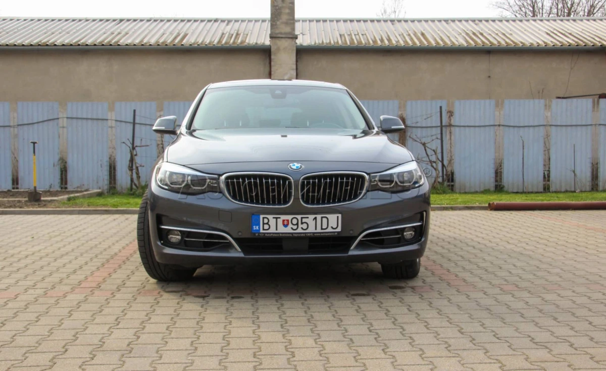 BMW 320i Rad 3 GT xDrive A/T