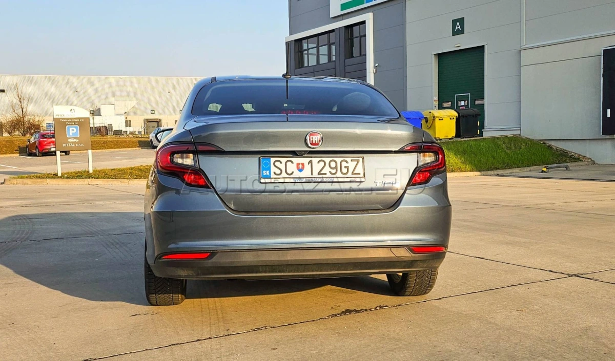 Fiat Tipo 1.0 Firefly, Bezdrôtová nabíjačka smarphone, druhá sada kolies k autu