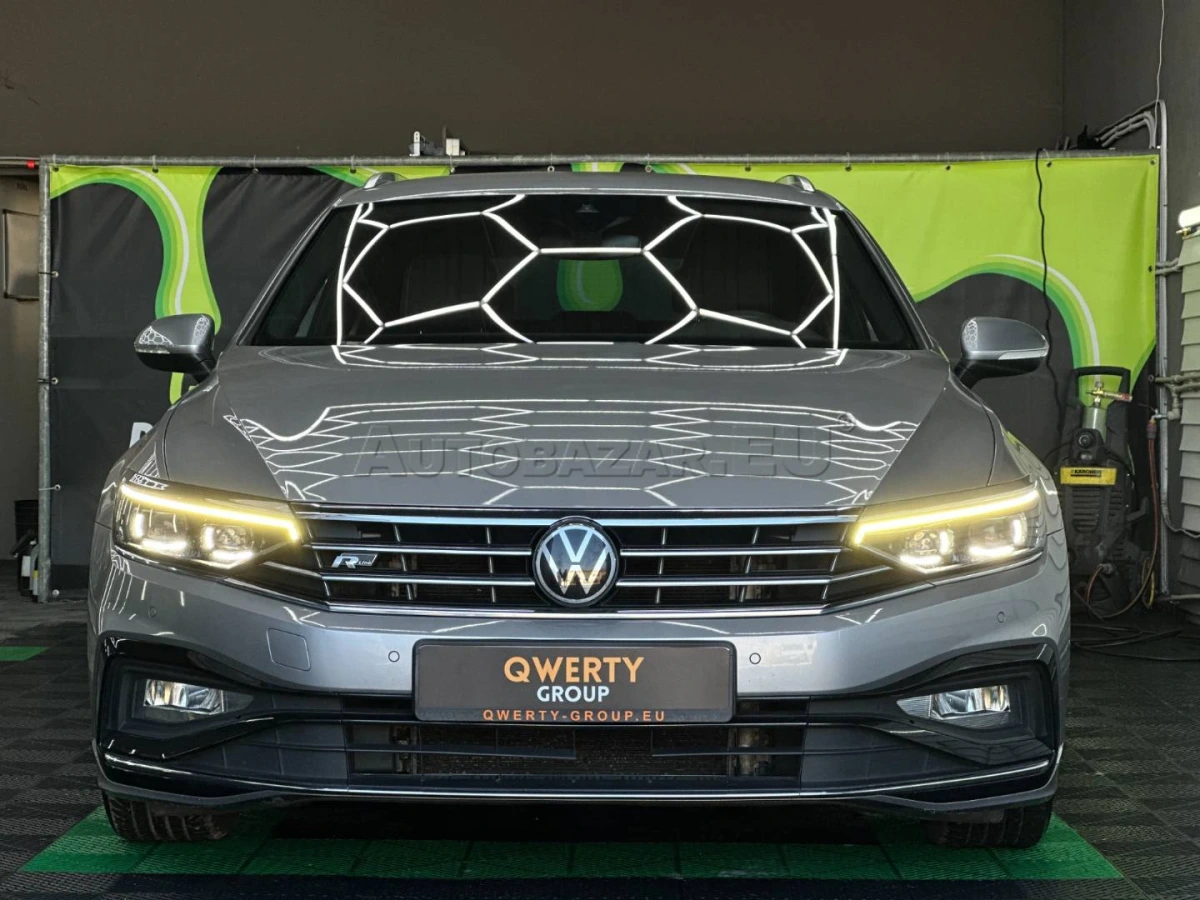 Volkswagen Passat Variant 1.5 TSI DSG R-line