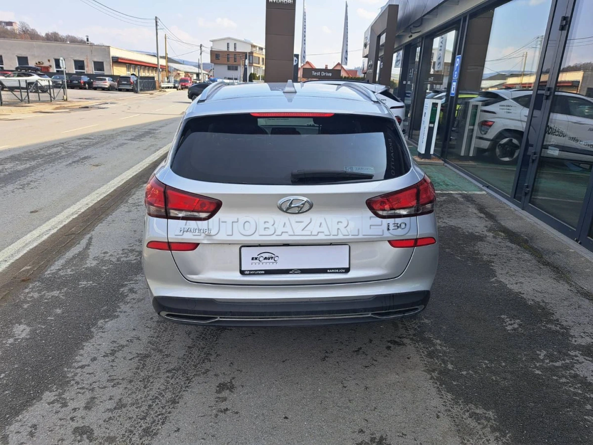 Hyundai i30 CW 1.5i CVVT Family