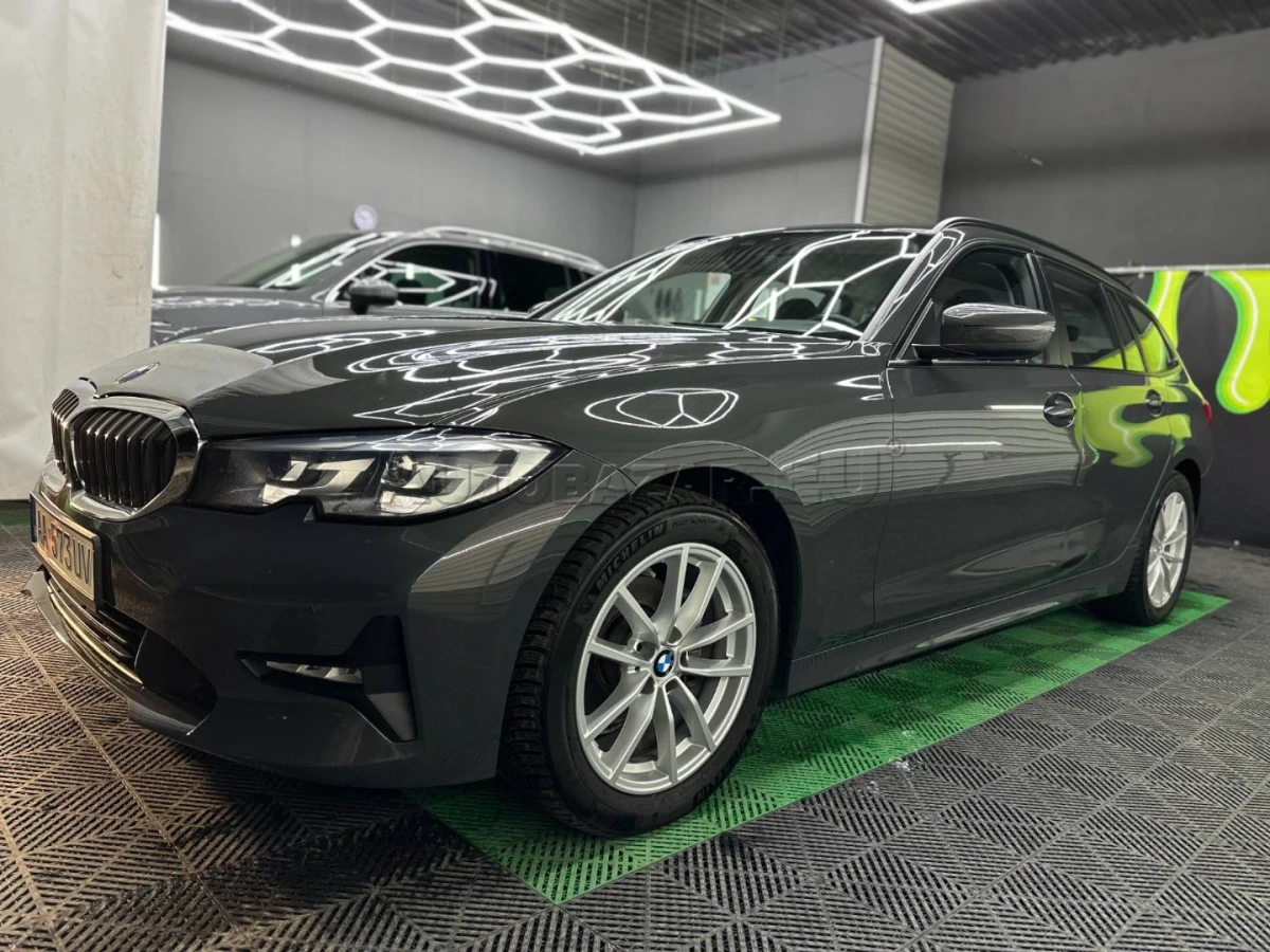 BMW 318d Rad 3 Touring mHEV A/T