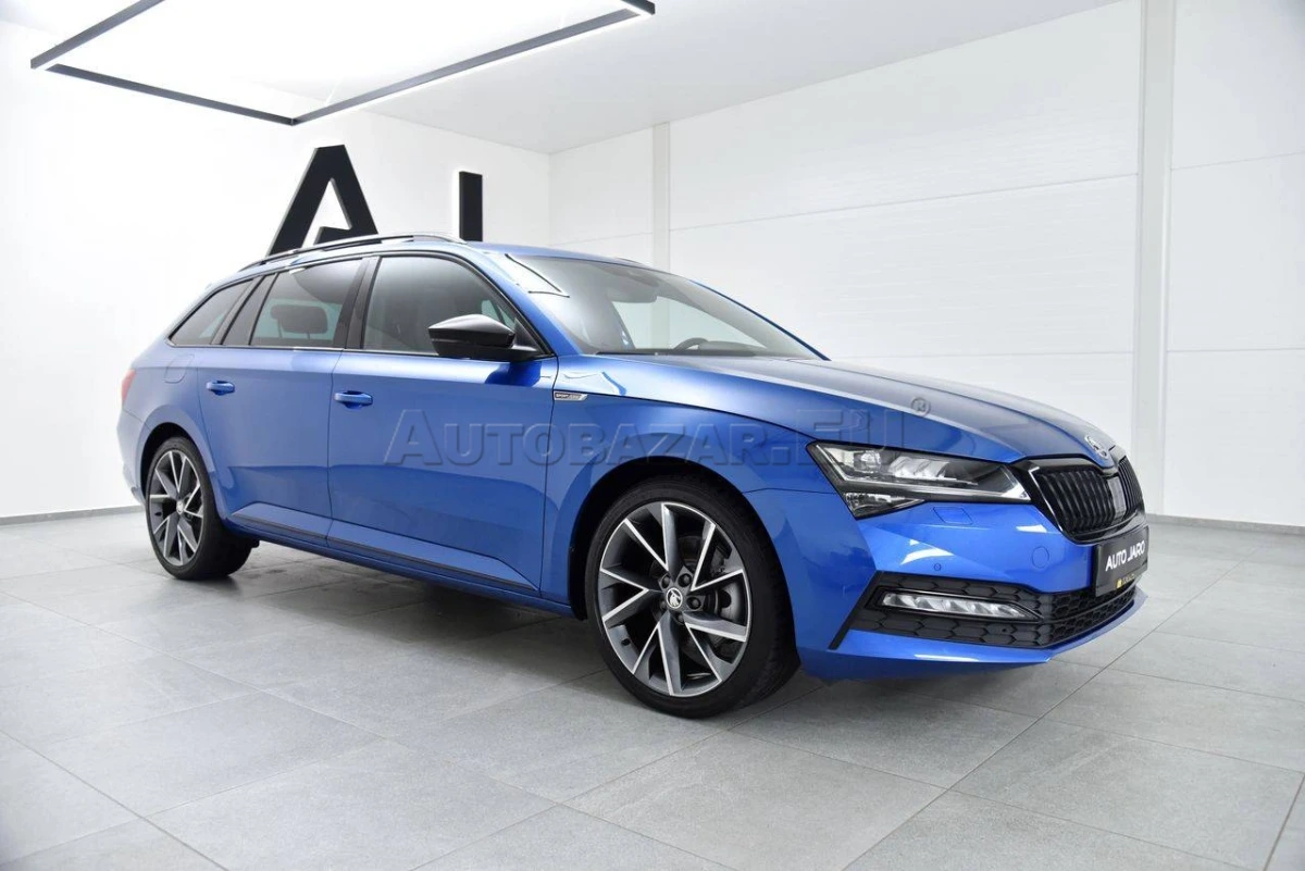 Škoda Superb Combi 2.0 TDI Sportline 4x4 DSG, ACC, DCC, Ambient, 4x Vyhr.sedadla